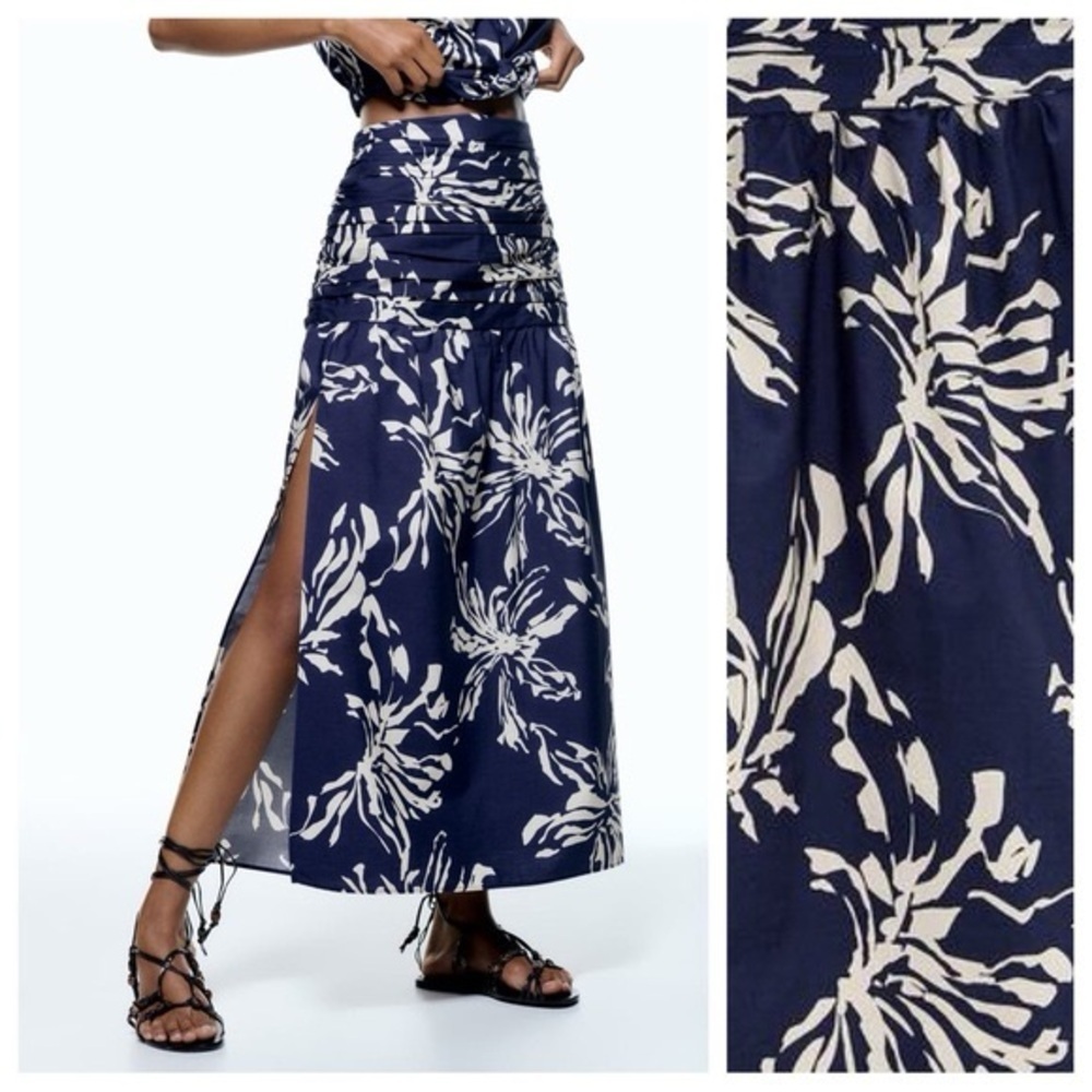Zara Blue/White Viscose Printed Midi Skirt Side Slit Sz XS